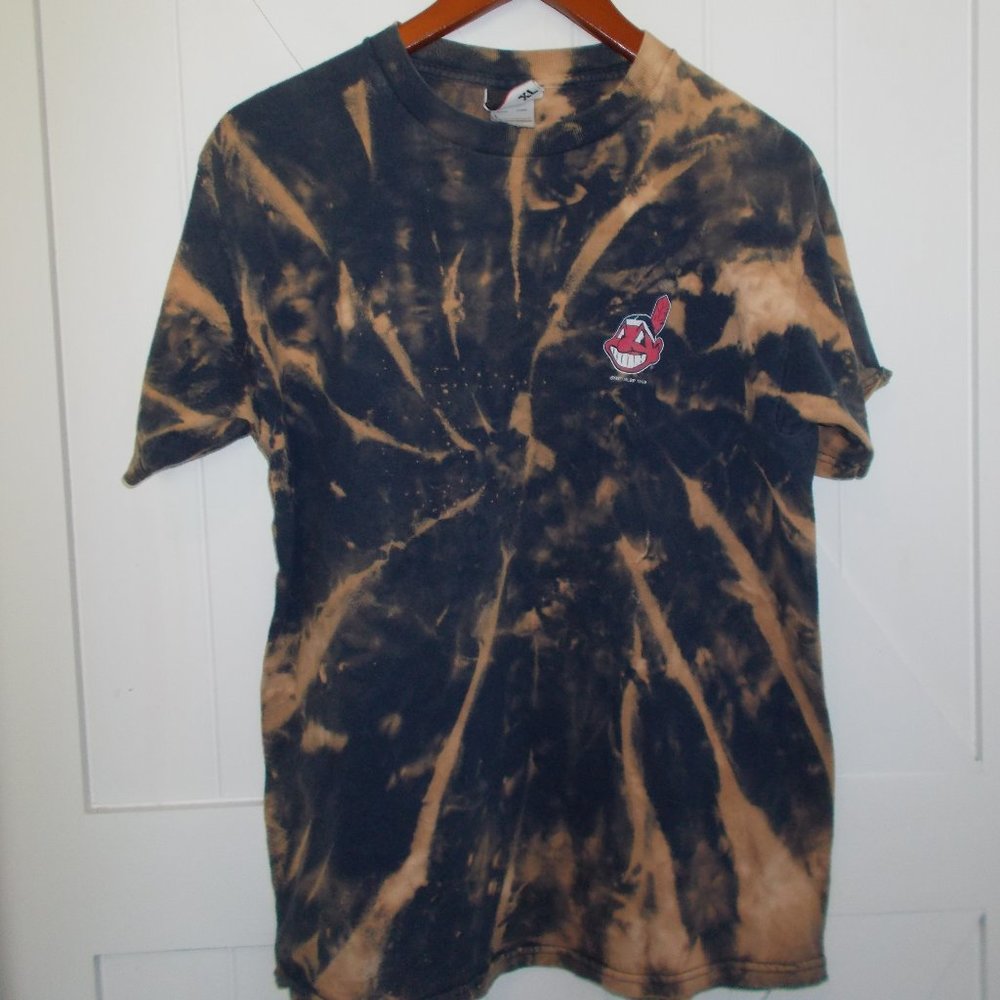 Custom Hand Bleached‎ VTG Cleveland Indians T-Shirt Distressed